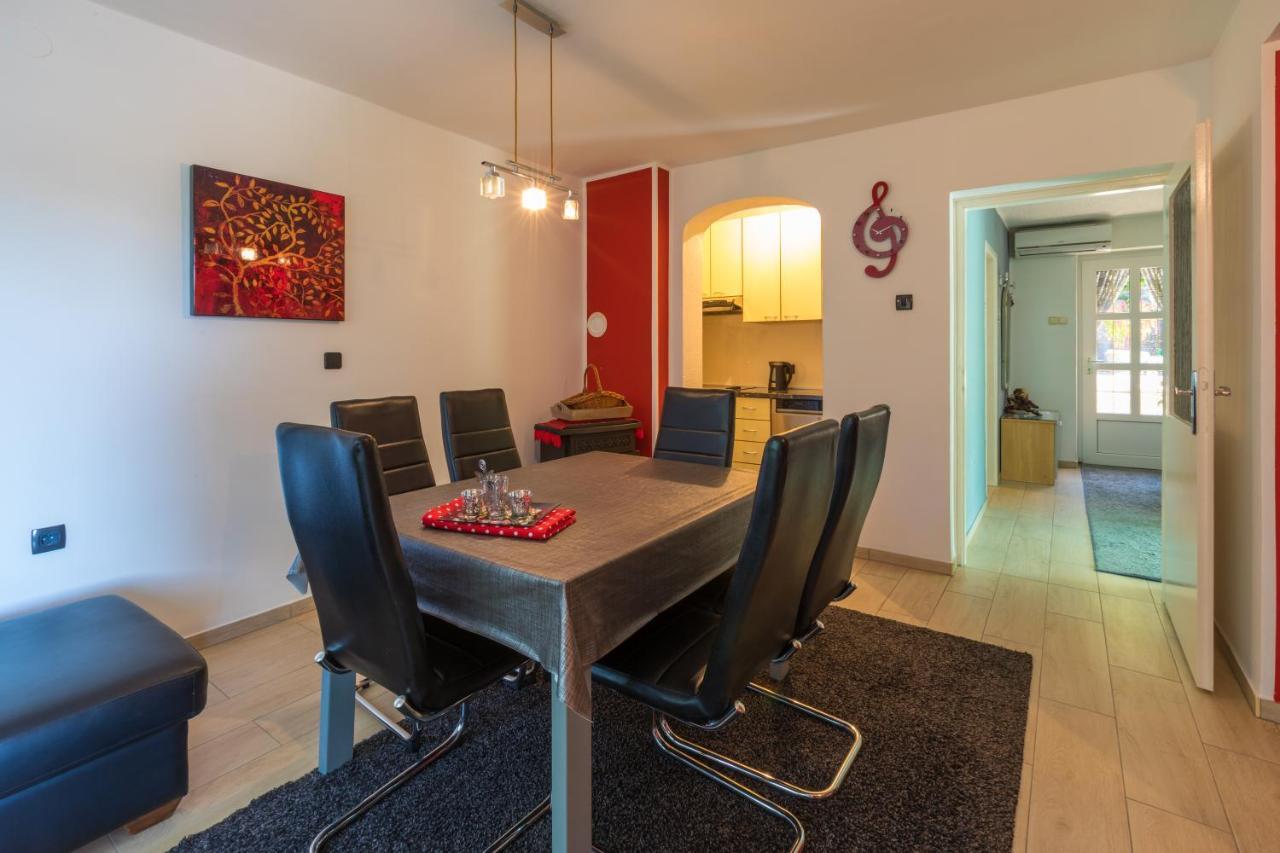 Apartman Mladenka Dramalj Exterior foto