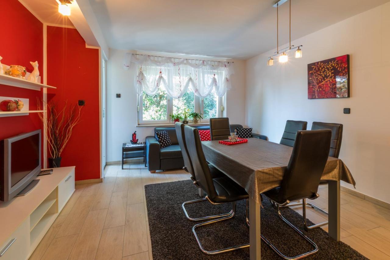 Apartman Mladenka Dramalj Exterior foto